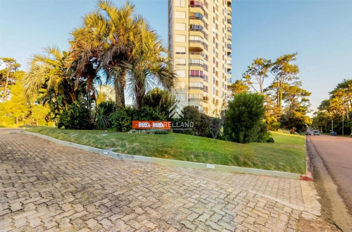 Apartamento ID.5756 - Piso alto, vista al mar - 3 dormitorios 