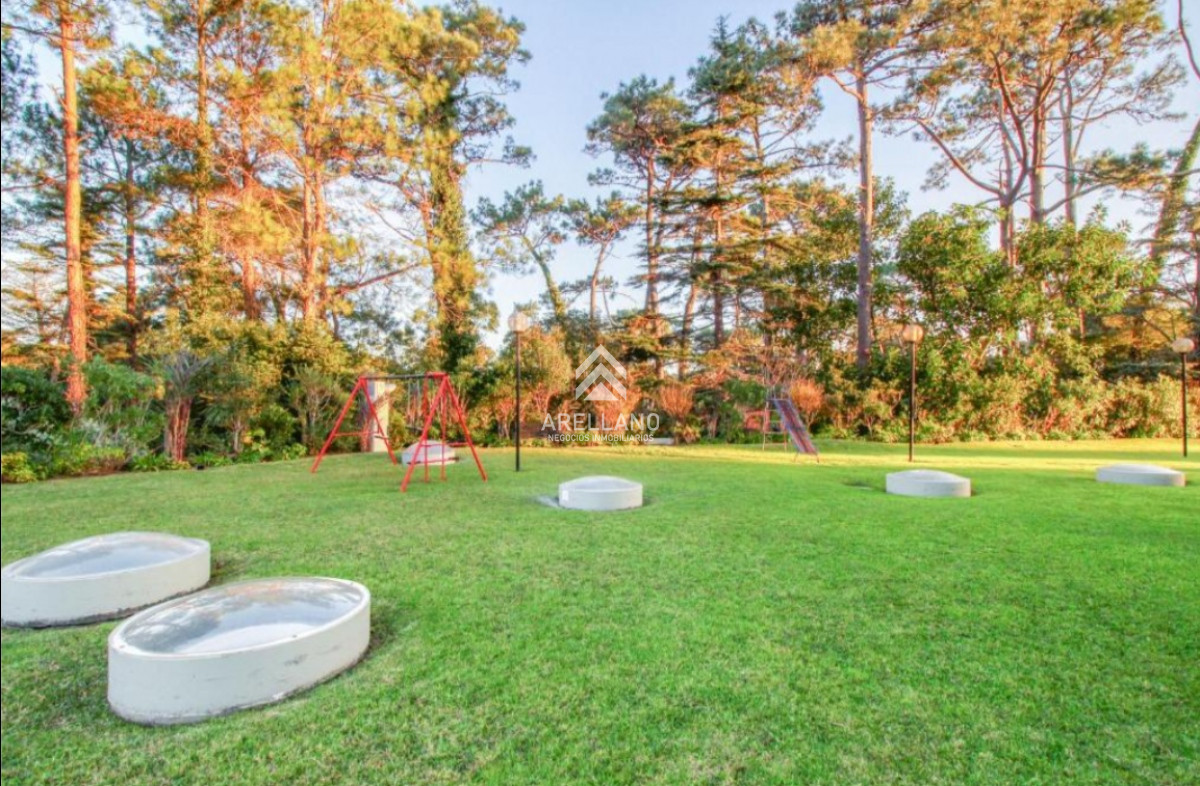 Apartamento ID.5756 - Piso alto, vista al mar - 3 dormitorios 