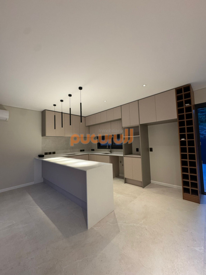 Casa ID.2890 - Casa Club  del Lago  3 dormitorios en venta