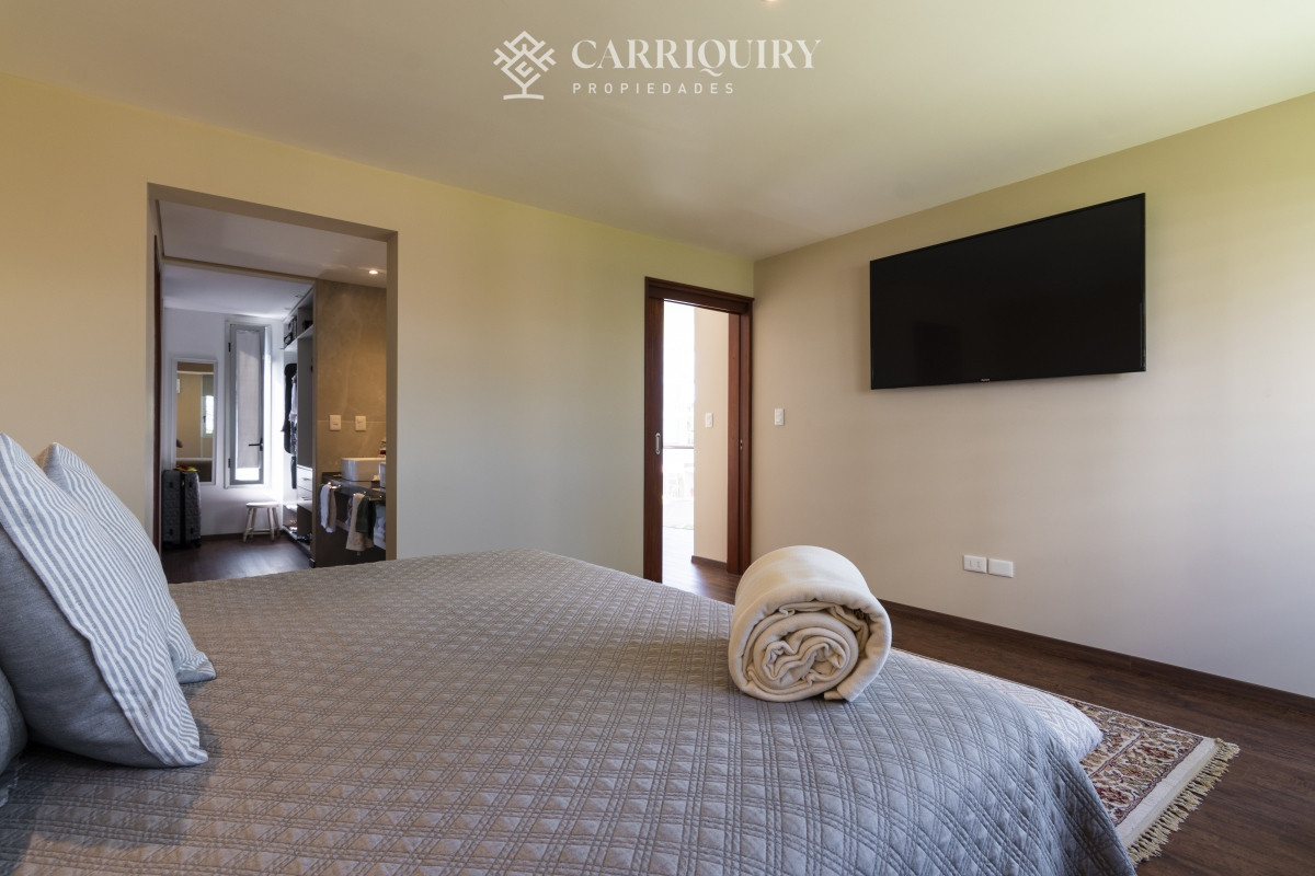 Casa ID.9515 - Casa en Venta Moderna de construccion tradicional, cerca del mar. 