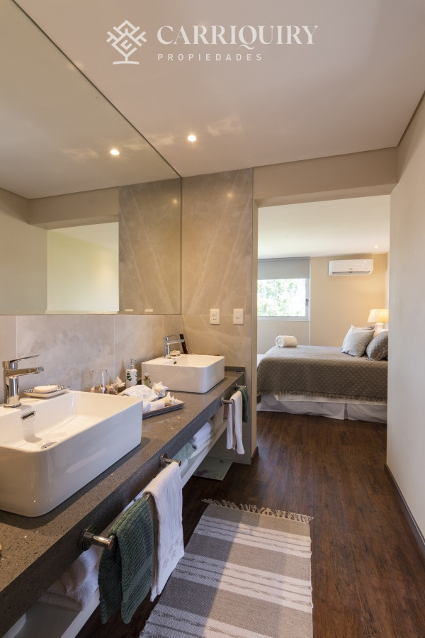 Casa ID.9515 - Casa en Venta Moderna de construccion tradicional, cerca del mar. 