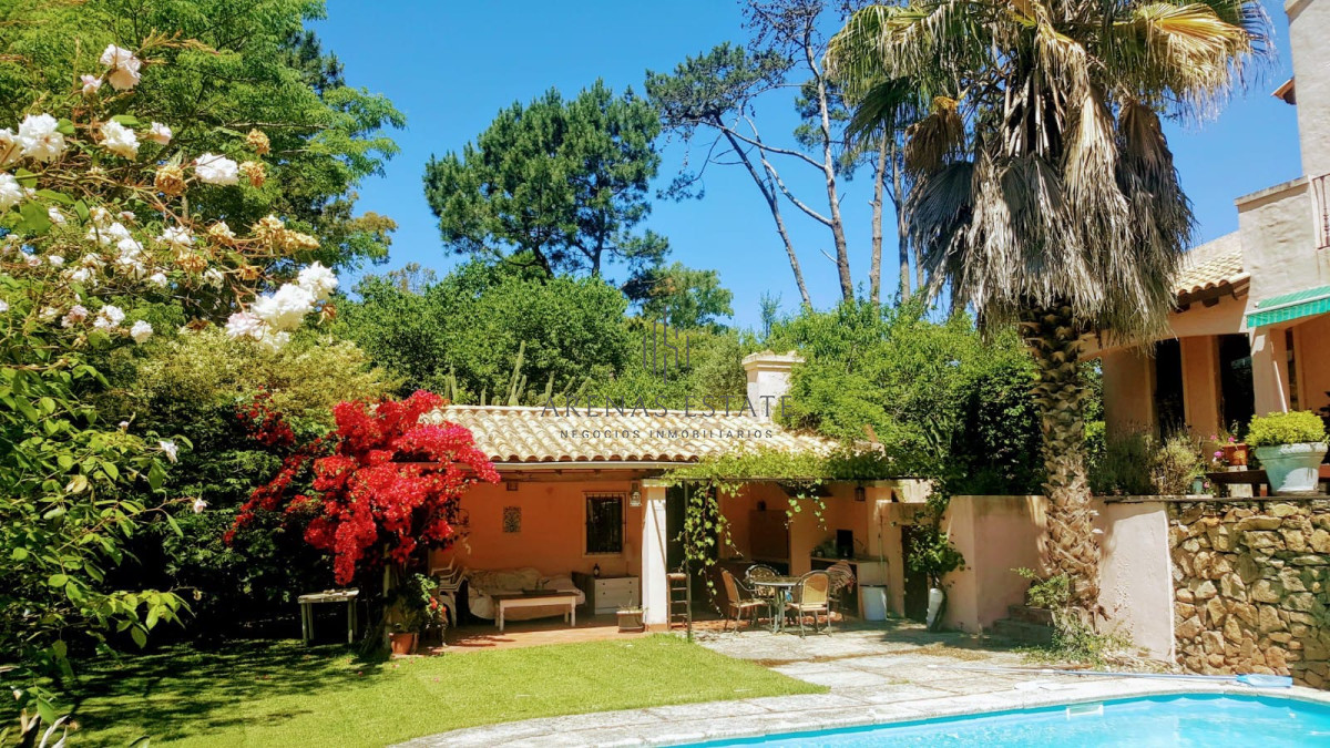 Casa ID.4646 - Hermosa casa en Jardines de Córdoba. 