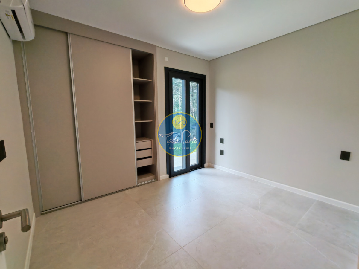 Miniatura de Casa de 3 dormitorios en Club del Lago, Punta del Este | Todo Punta