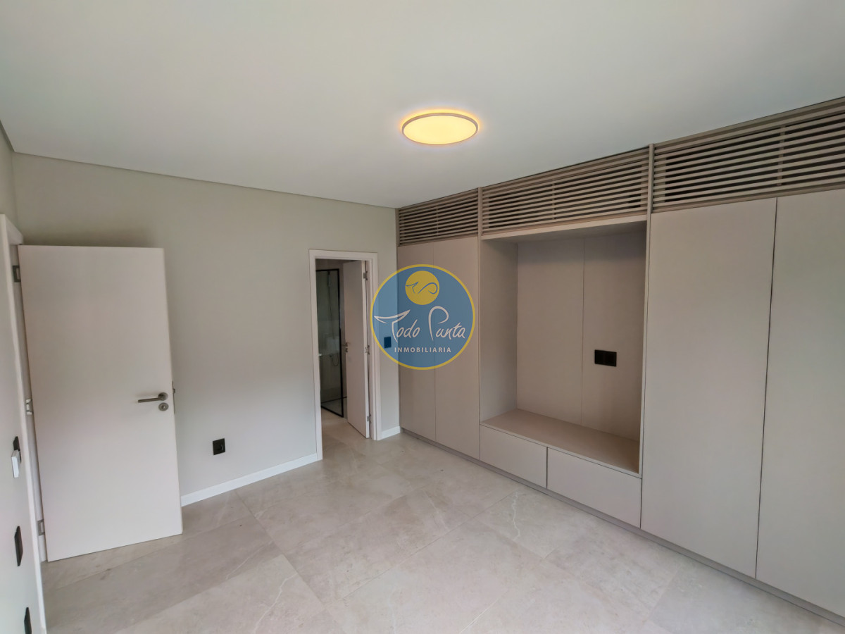 Miniatura de Casa de 3 dormitorios en Club del Lago, Punta del Este | Todo Punta