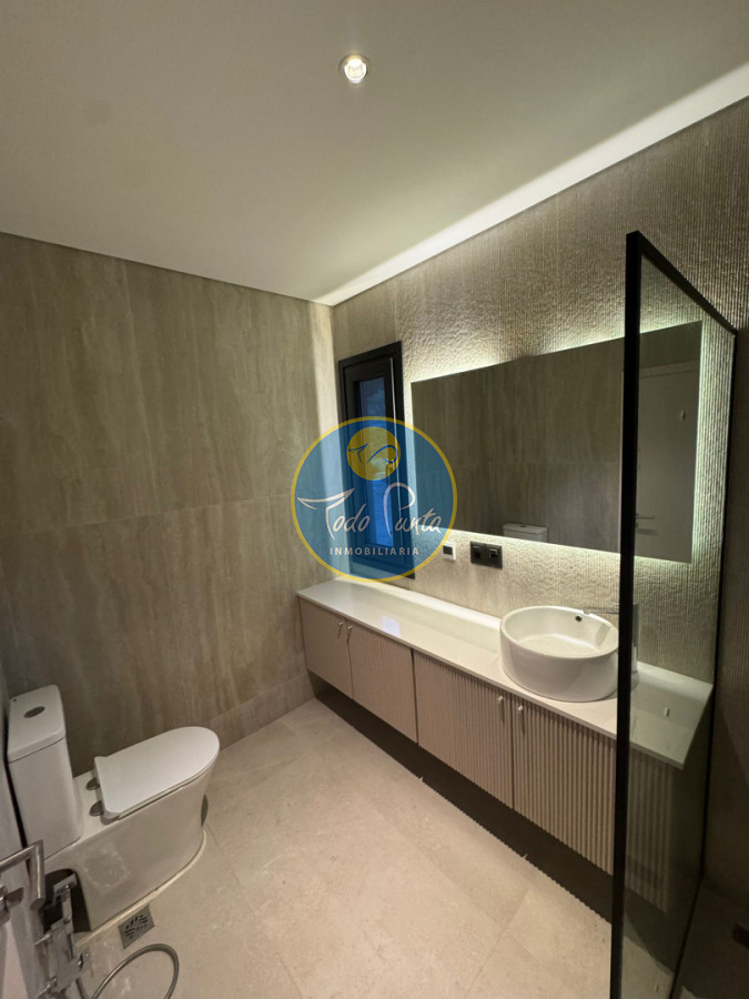 Miniatura de Casa de 3 dormitorios en Club del Lago, Punta del Este | Todo Punta