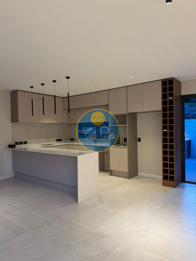 Miniatura de Casa de 3 dormitorios en Club del Lago, Punta del Este | Todo Punta
