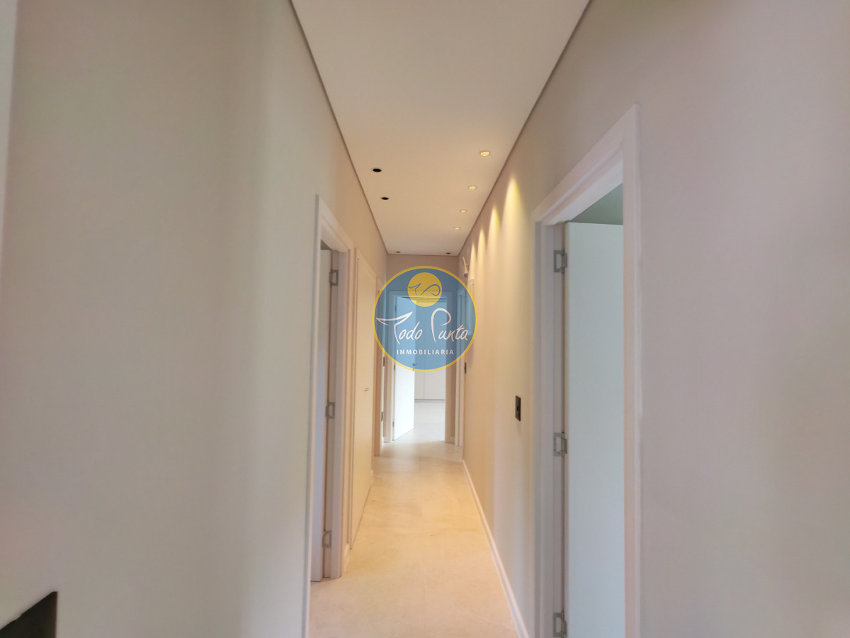 Miniatura de Casa de 3 dormitorios en Club del Lago, Punta del Este | Todo Punta