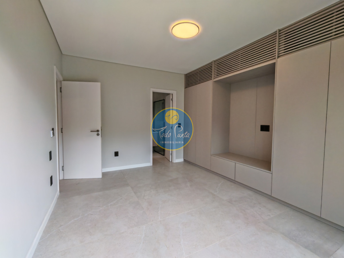 Miniatura de Casa de 3 dormitorios en Club del Lago, Punta del Este | Todo Punta