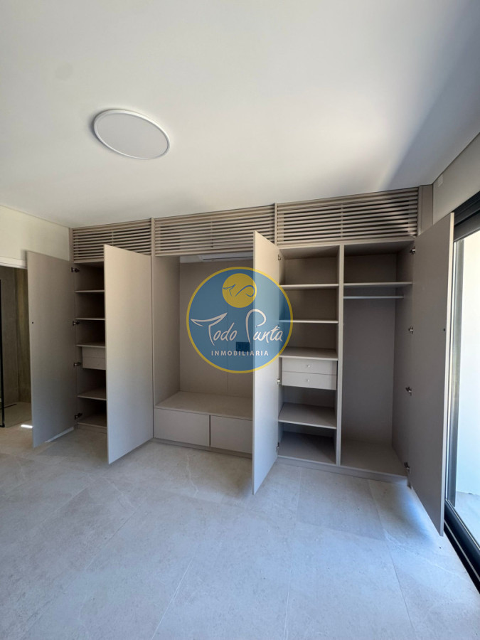 Miniatura de Casa de 3 dormitorios en Club del Lago, Punta del Este | Todo Punta