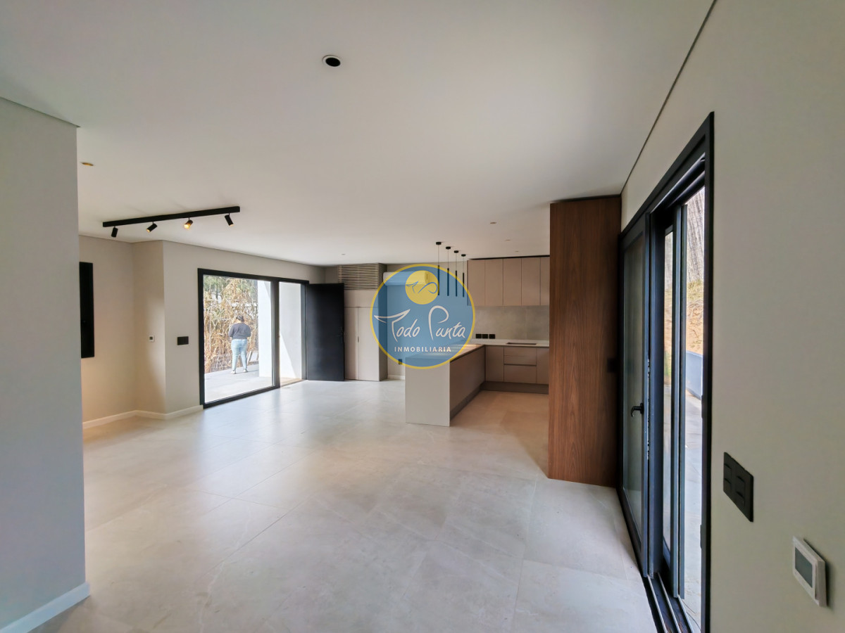 Miniatura de Casa de 3 dormitorios en Club del Lago, Punta del Este | Todo Punta