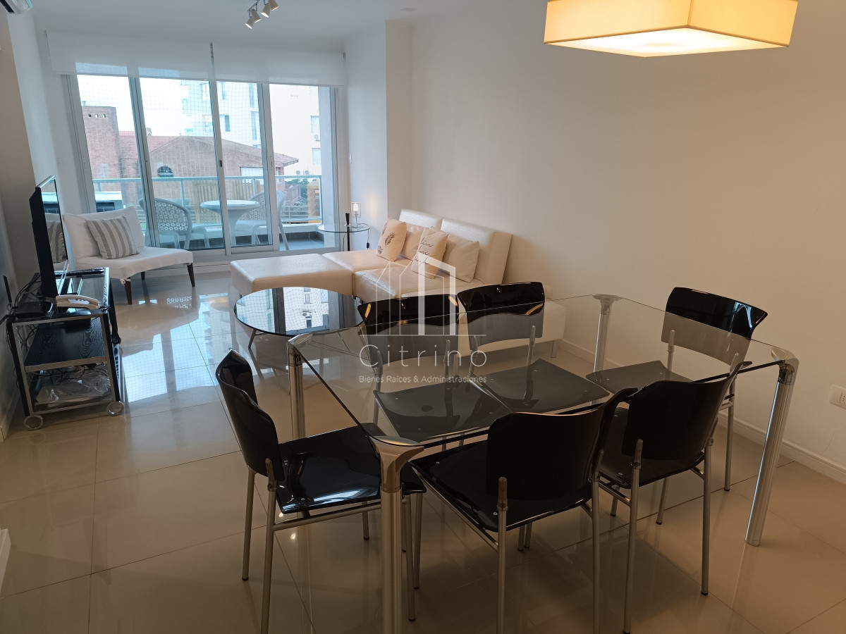 Apartamento ID.2005 - Alquiler anual 2 dormitorios. 