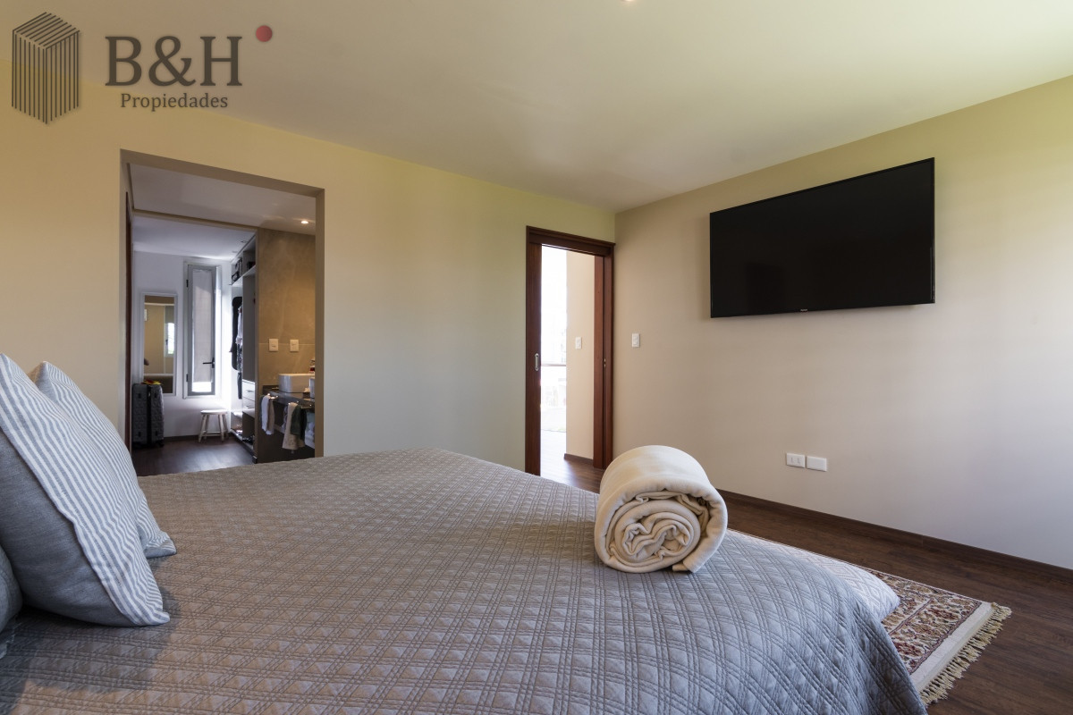 Casa ID.3961 - Casa en Venta Moderna de construccion tradicional, cerca del mar. 