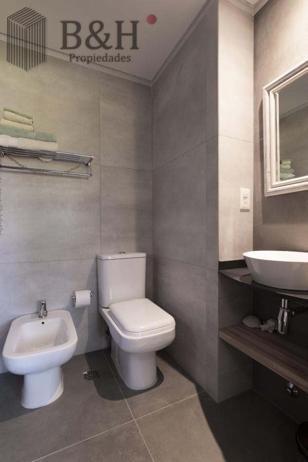 Casa ID.3961 - Casa en Venta Moderna de construccion tradicional, cerca del mar. 