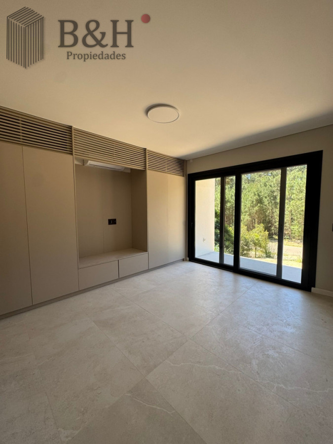 Casa ID.7381 - Casa Club  del Lago  3 dormitorios en venta