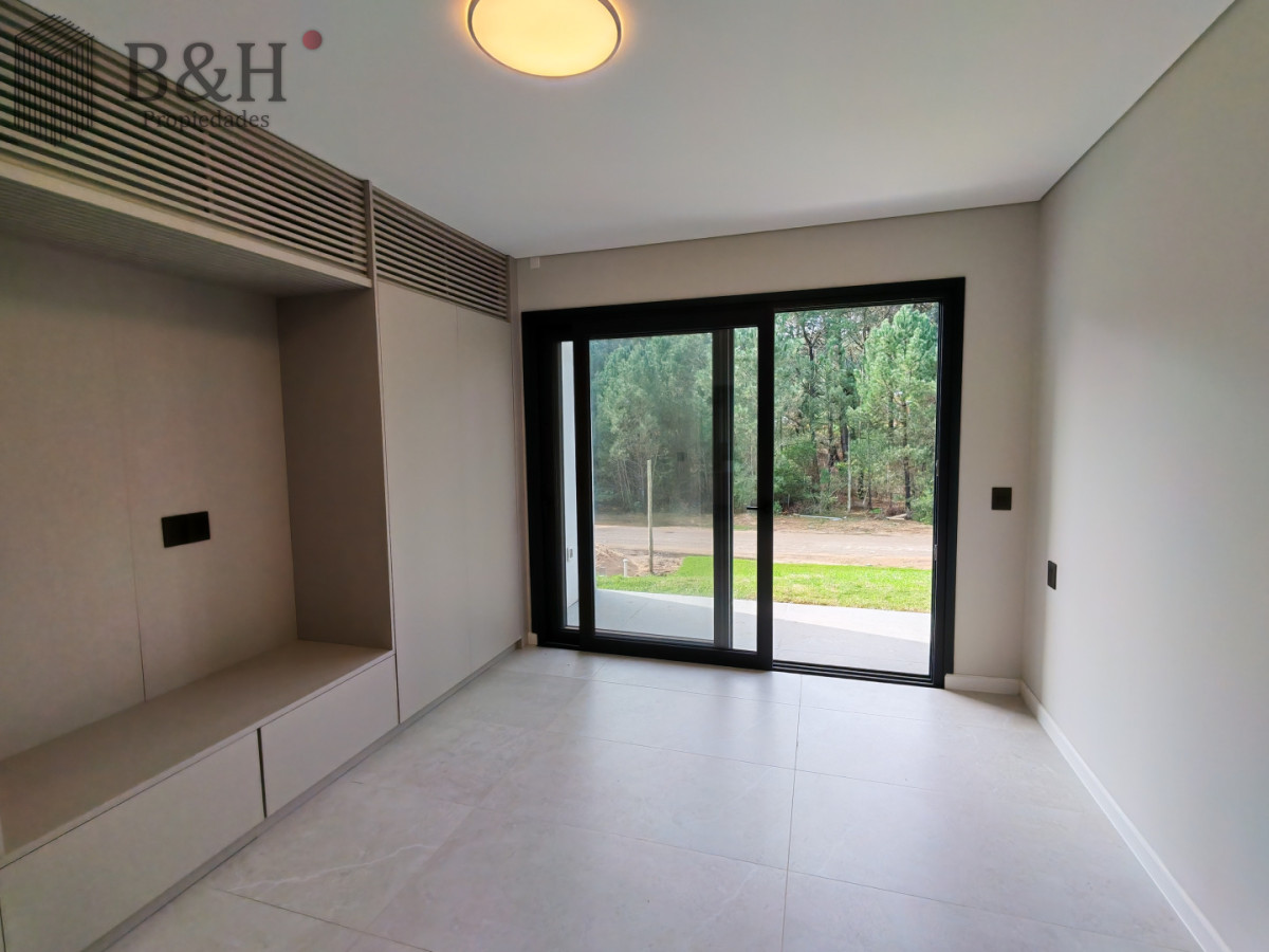 Casa ID.7381 - Casa Club  del Lago  3 dormitorios en venta