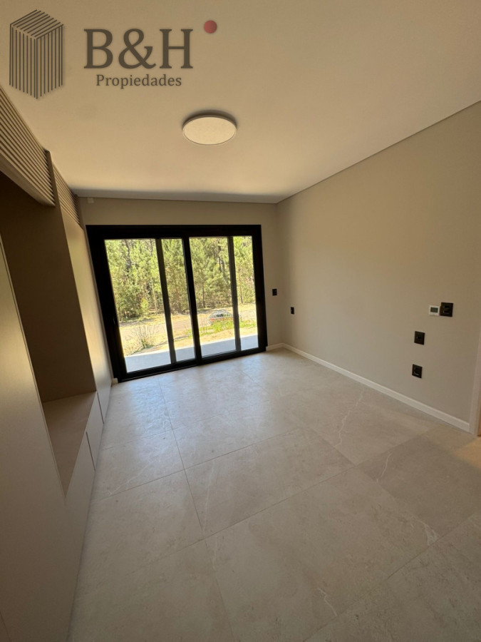 Casa ID.7381 - Casa Club  del Lago  3 dormitorios en venta