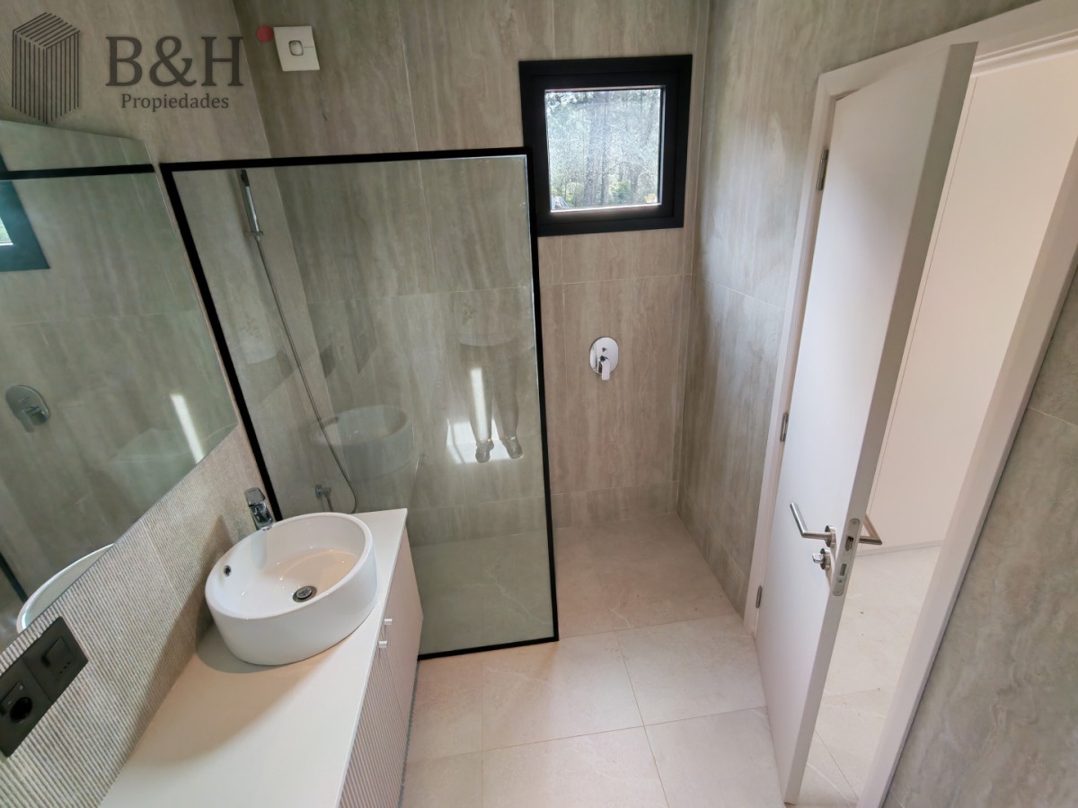 Casa ID.7381 - Casa Club  del Lago  3 dormitorios en venta