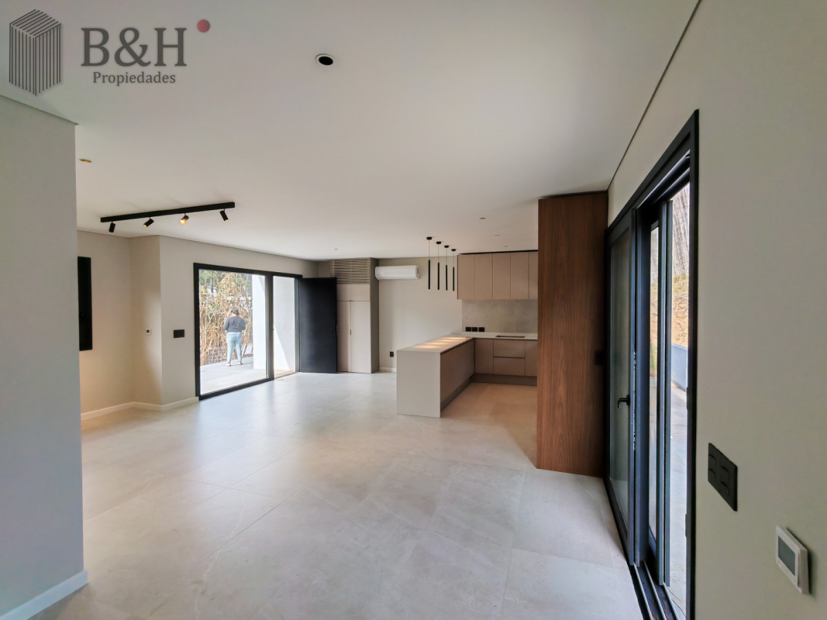 Casa ID.7381 - Casa Club  del Lago  3 dormitorios en venta