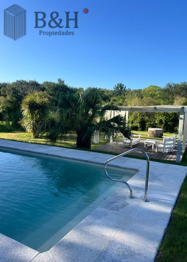 Chacra ID.7505 - Chacra con Piscina Climatizada - Naturaleza, Confort y Diseño en un Solo Lugar