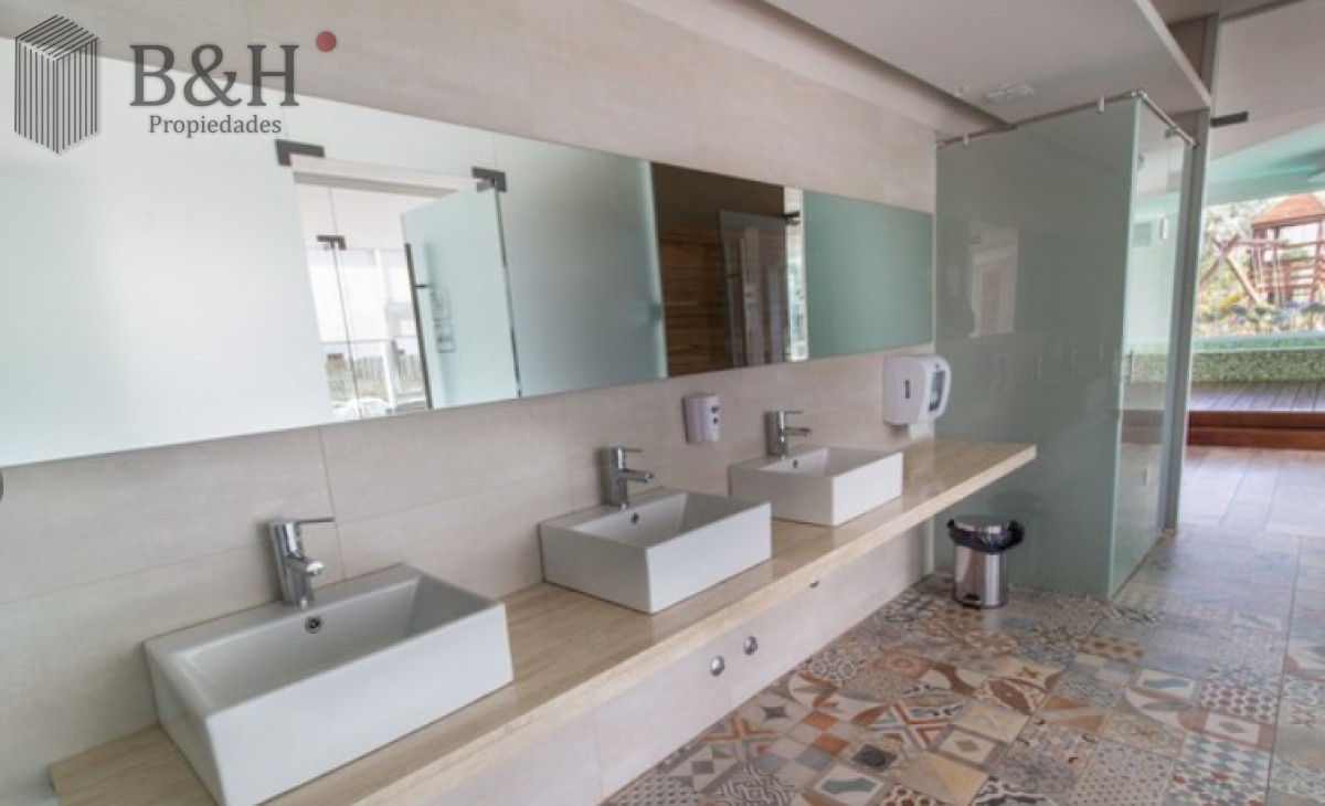Apartamento ID.7373 - Venta - Piso alto en Gala Vista, Punta del Este | 3 Dormitorios