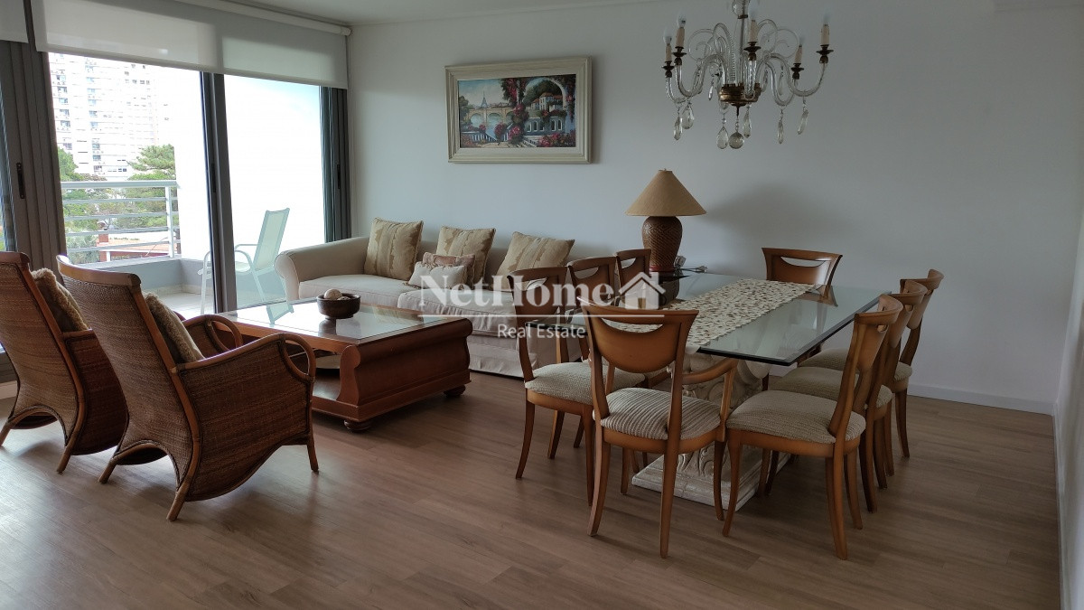 Apartamento ID.194 - Aidy Grill Apartamento 2 Dormitorios en Suite Cerca de todos los Servicios