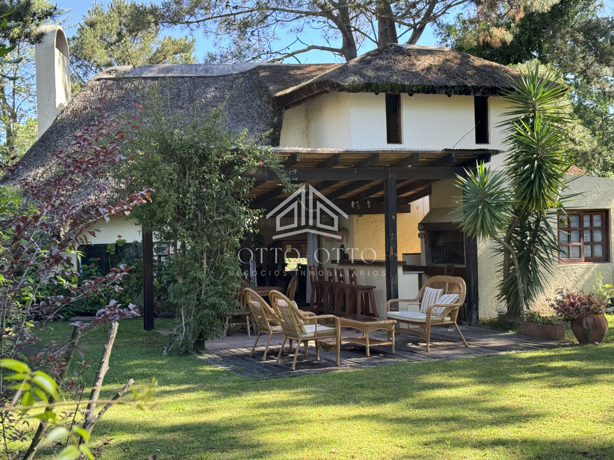 Casa ID.28555 - Cabaña  en Venta y alquiler en Pinares