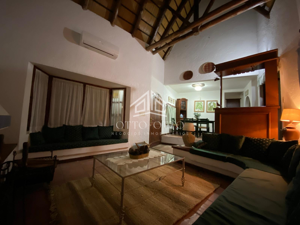 Casa ID.28555 - Cabaña  en Venta y alquiler en Pinares