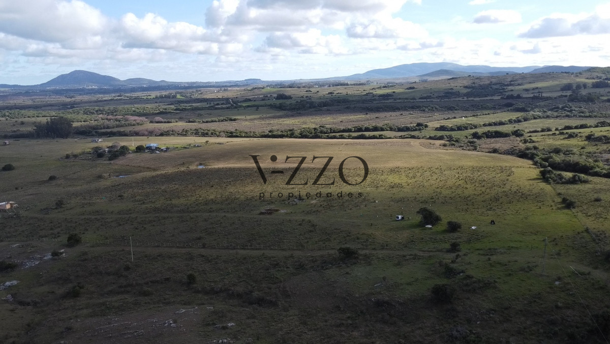 Chacra ID.1191/Hermosa-chacra-a-15-Kilómetros-del-Mar,-Pan-de-Azúcar,-Entre-cerros. - Hermosa chacra a 15 Kilómetros del Mar, Pan de Azúcar, Entre cerros.
