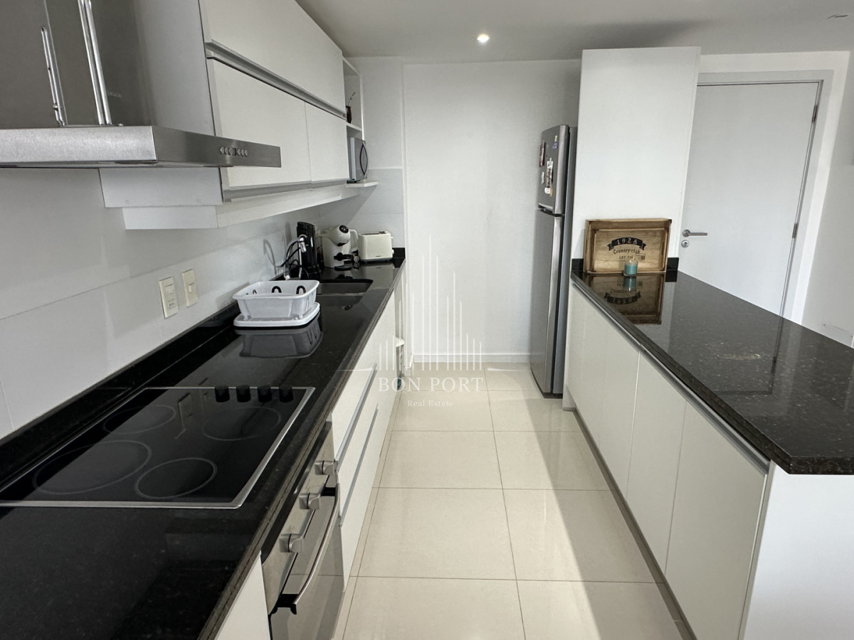 Apartamento ID.203 - Impecable apartamento de 3 dormitorios en venta.