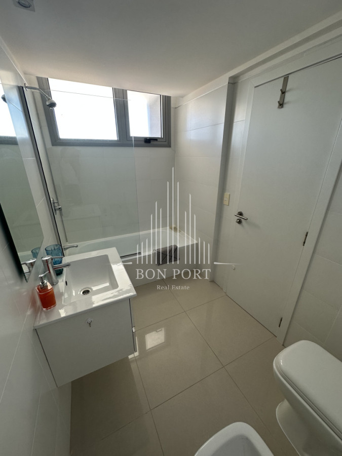 Apartamento ID.203 - Impecable apartamento de 3 dormitorios en venta.