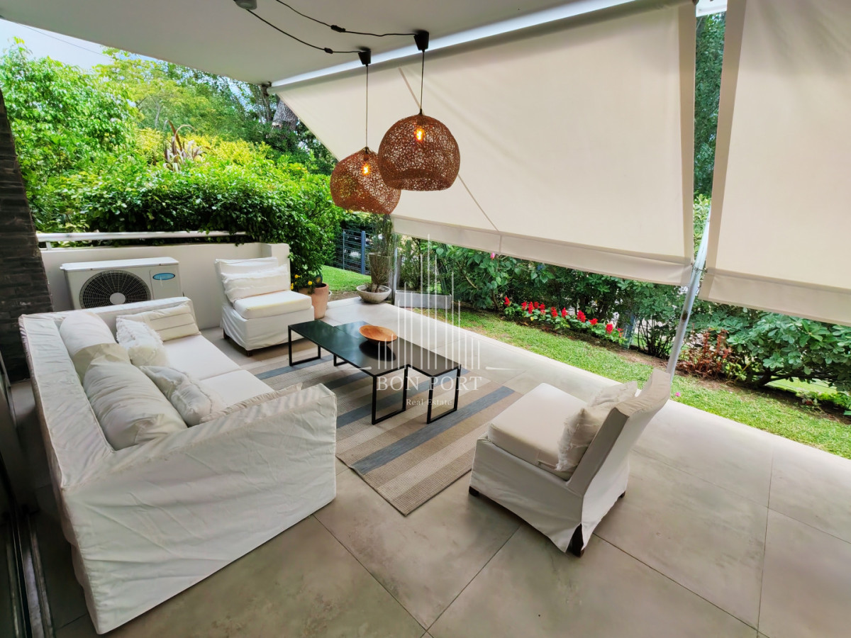 Apartamento ID.202 - Departamento de 3 dorm. playa mansa con Barbacoa propia.