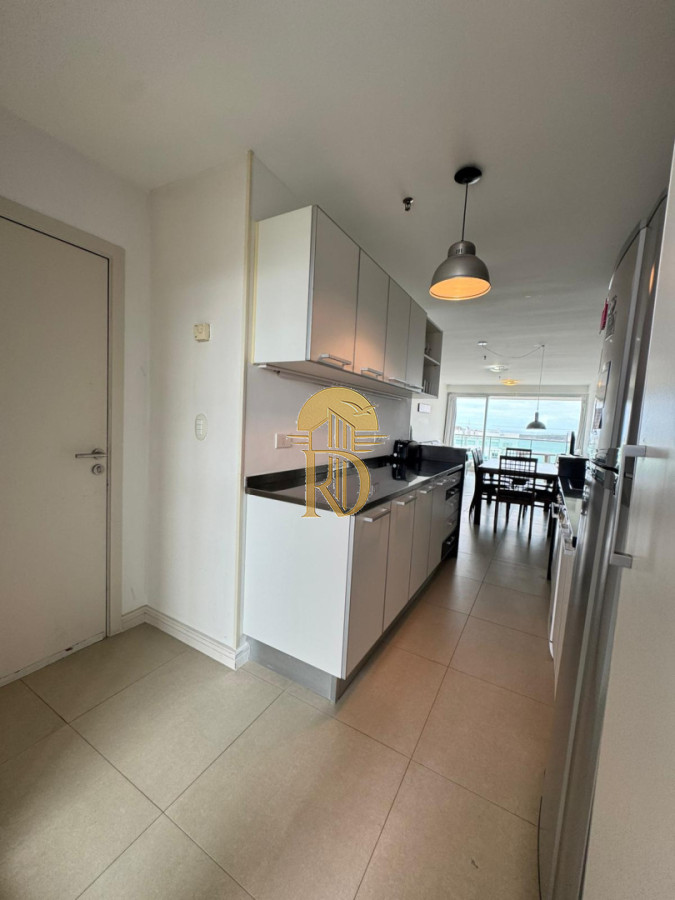 Apartamento 2 dormitorios con vista al mar en Gala Tower - Punta del Este -id-679-7