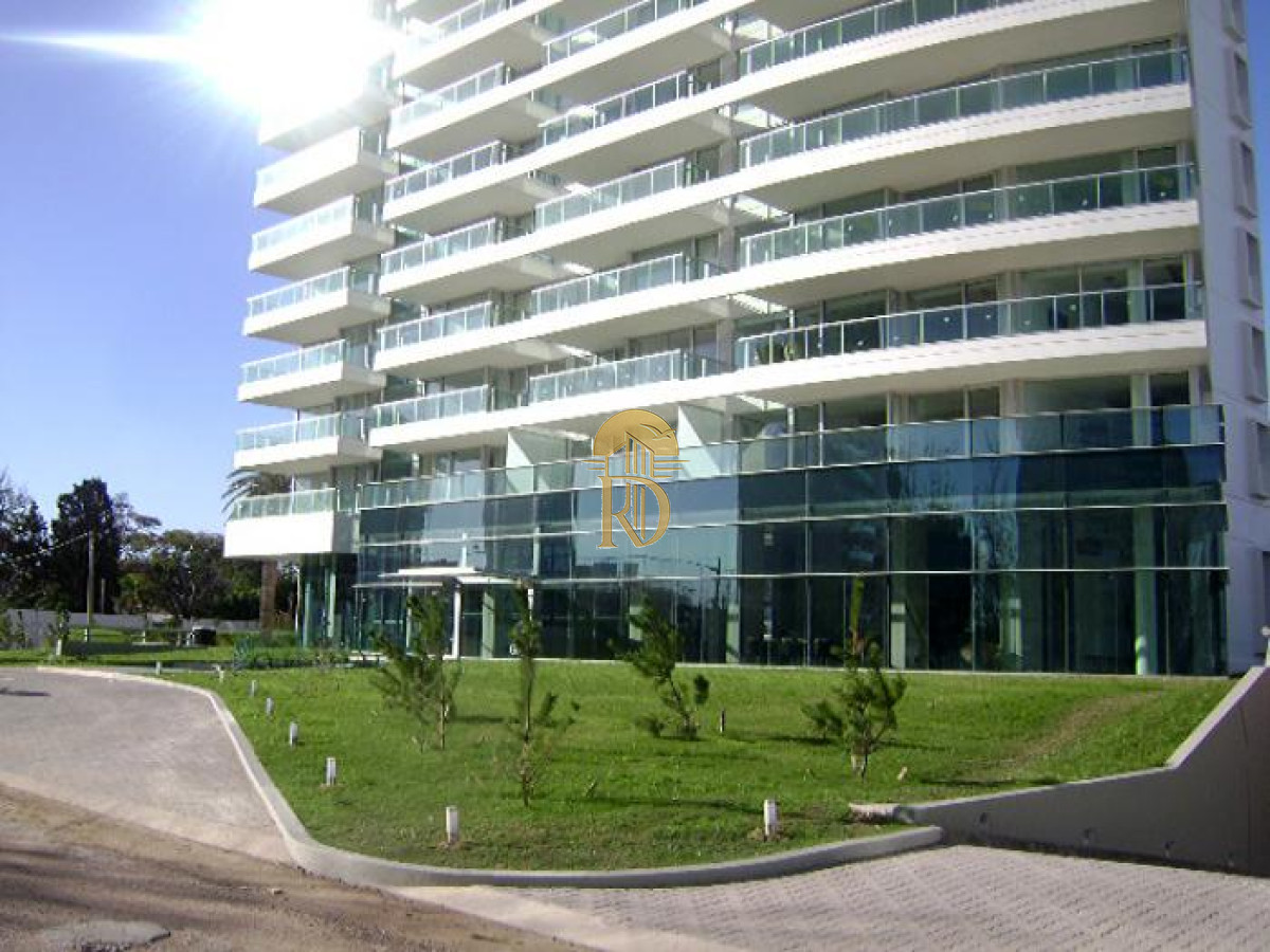 Apartamento 2 dormitorios con vista al mar en Gala Tower - Punta del Este -id-679-20