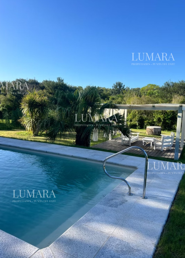 Chacra ID.3234 - Chacra con Piscina Climatizada - Naturaleza, Confort y Diseño en un Solo Lugar