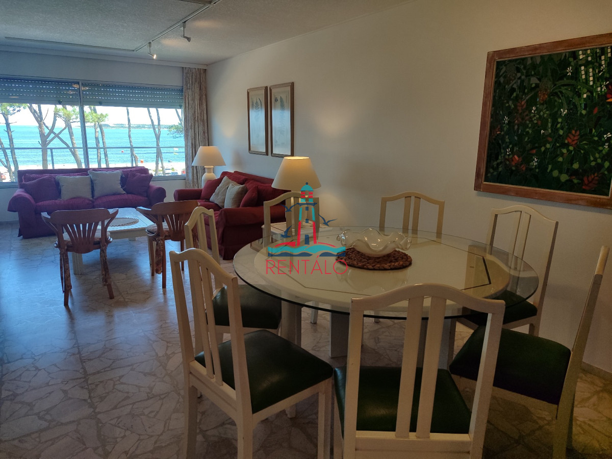 Apartamento ID.33 - Apartamento en venta primera linea Punta del Este