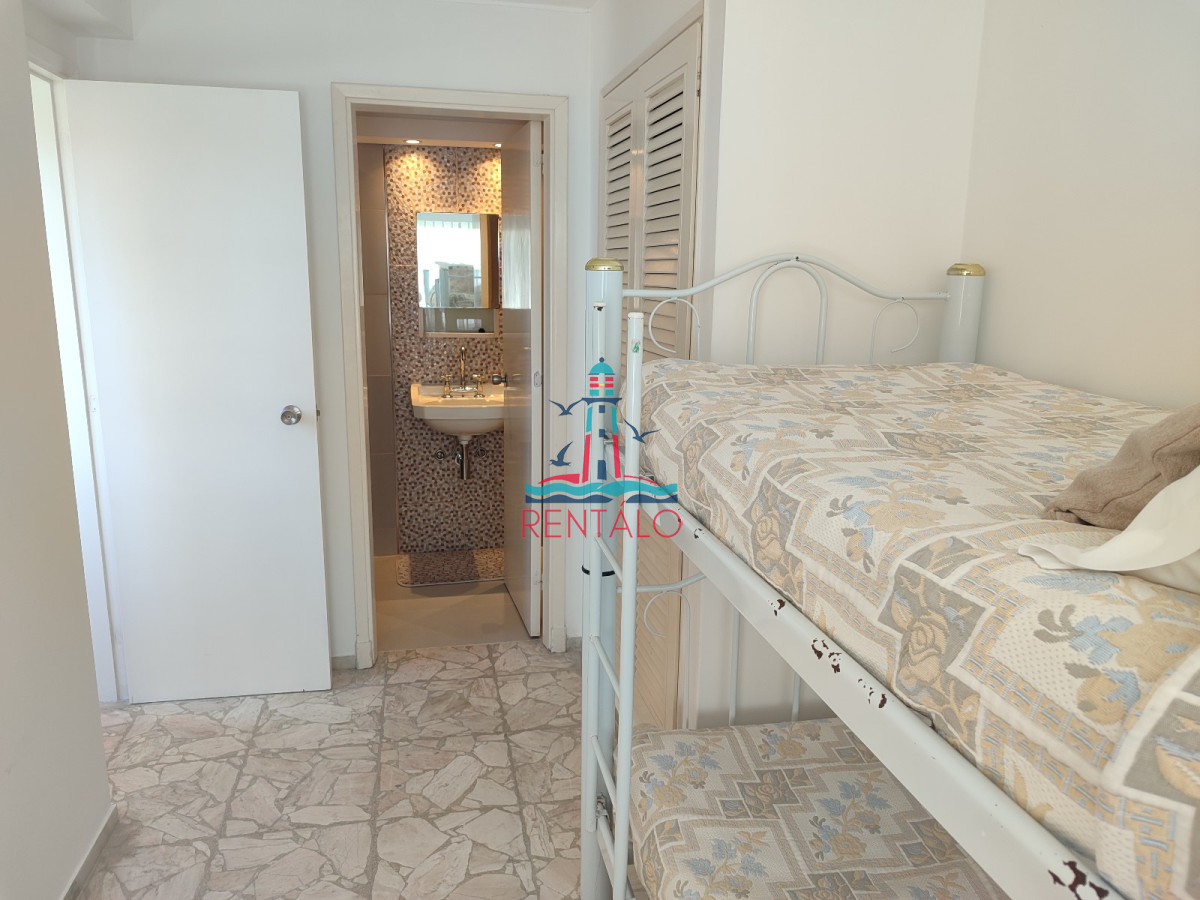 Apartamento ID.33 - Apartamento en venta primera linea Punta del Este