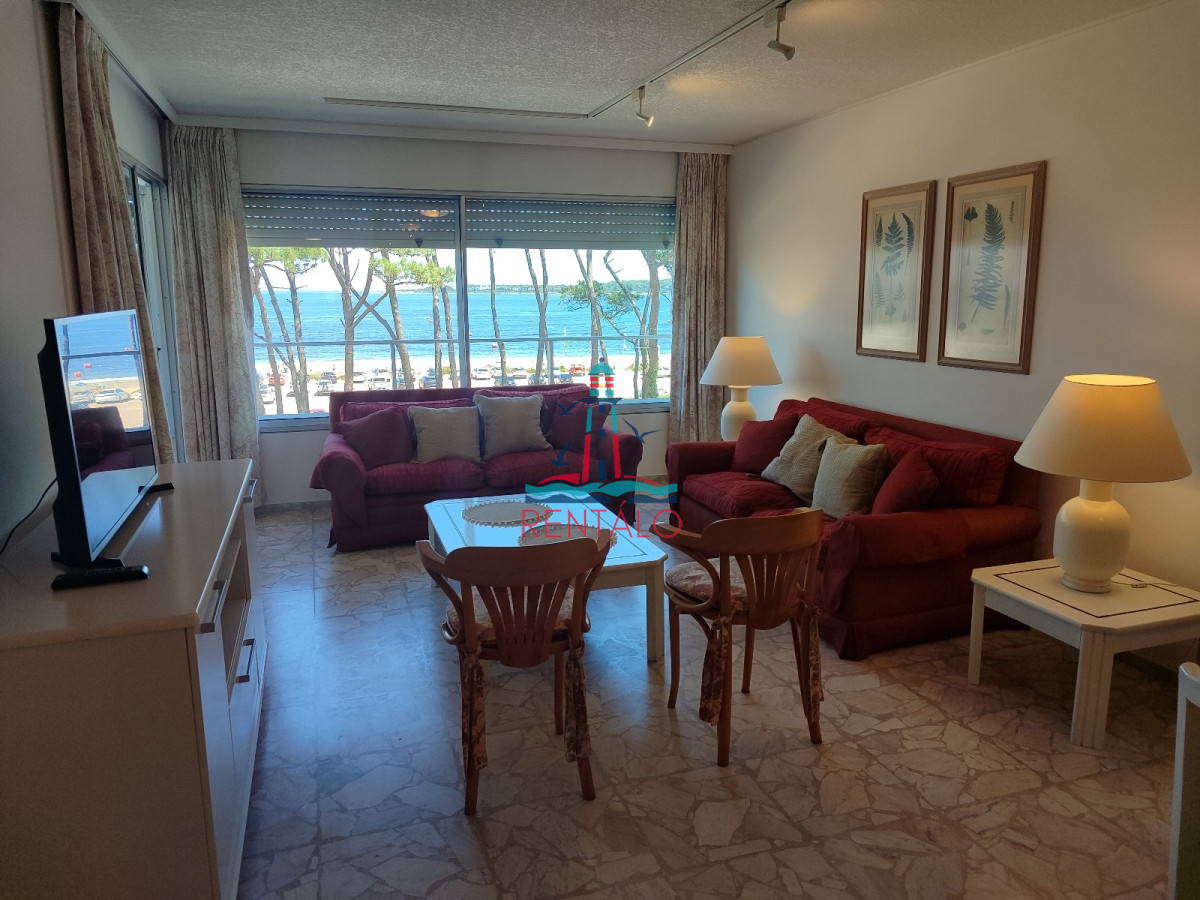 Apartamento ID.33 - Apartamento en venta primera linea Punta del Este