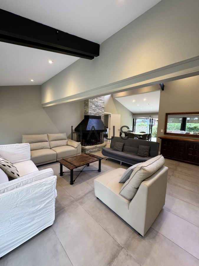 Casa ID.588 - Casa zona residencial Punta del Este 