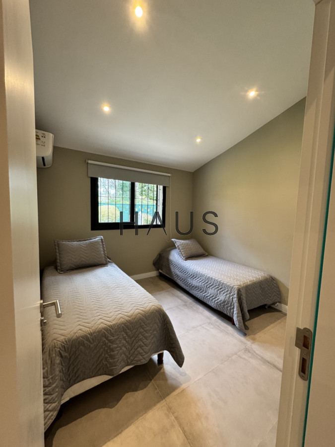 Casa ID.588 - Casa zona residencial Punta del Este 