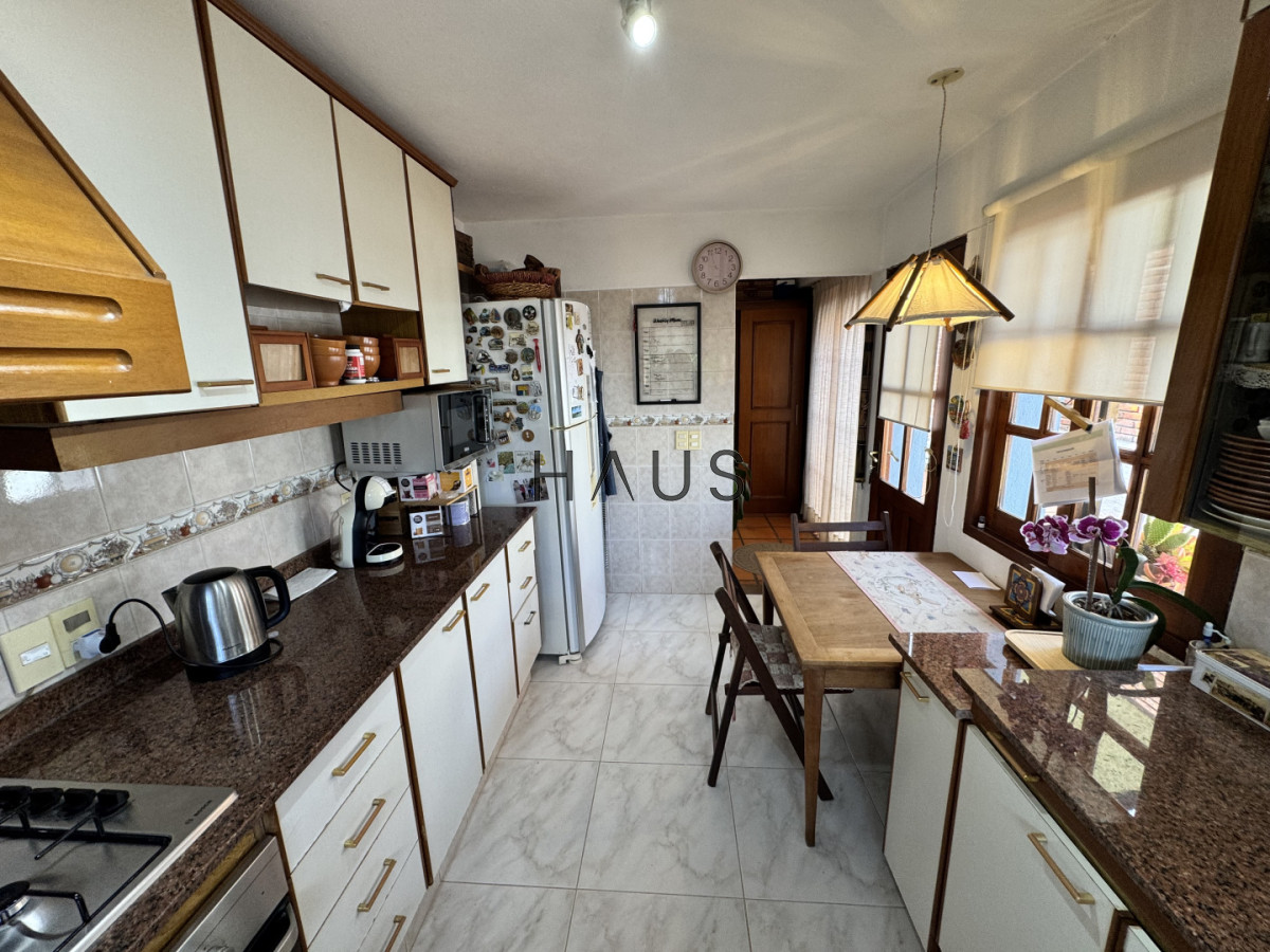Casa ID.565 - Jardines de Cordoba.  casa de 3 dorm. Venta