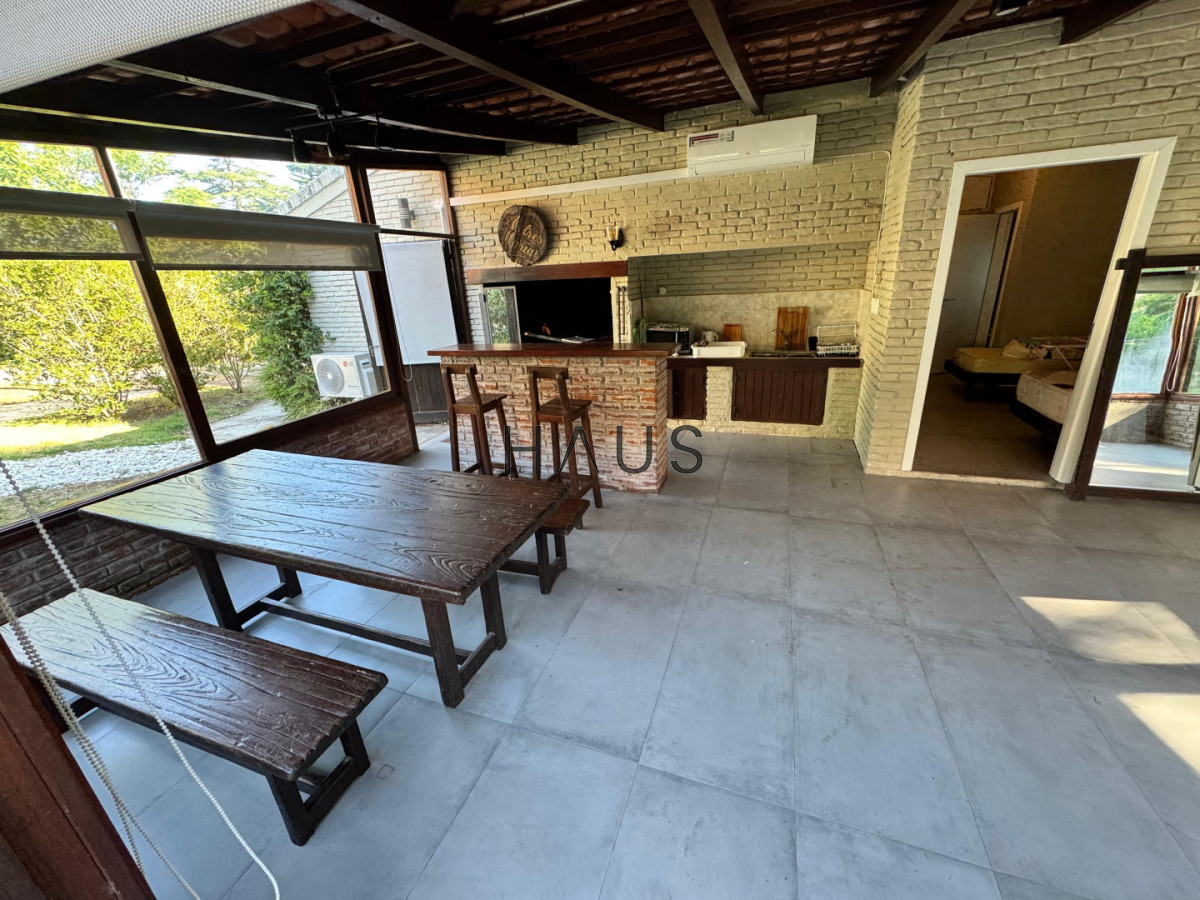 Casa ID.588 - Casa zona residencial Punta del Este 