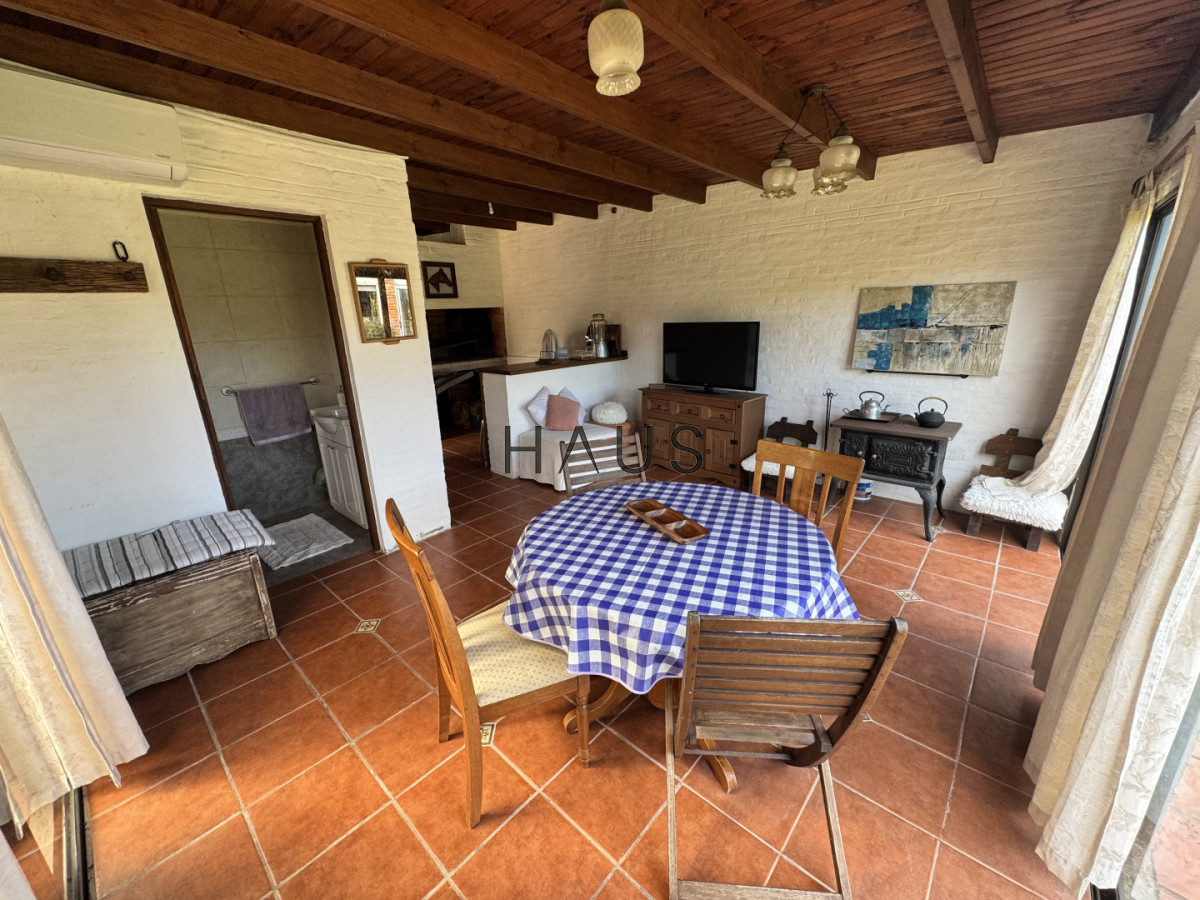 Casa ID.565 - Jardines de Cordoba.  casa de 3 dorm. Venta