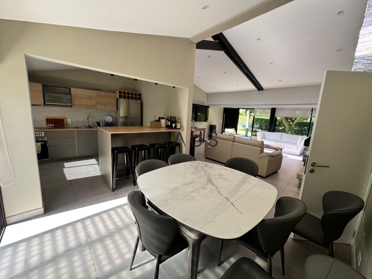 Casa ID.588 - Casa zona residencial Punta del Este 