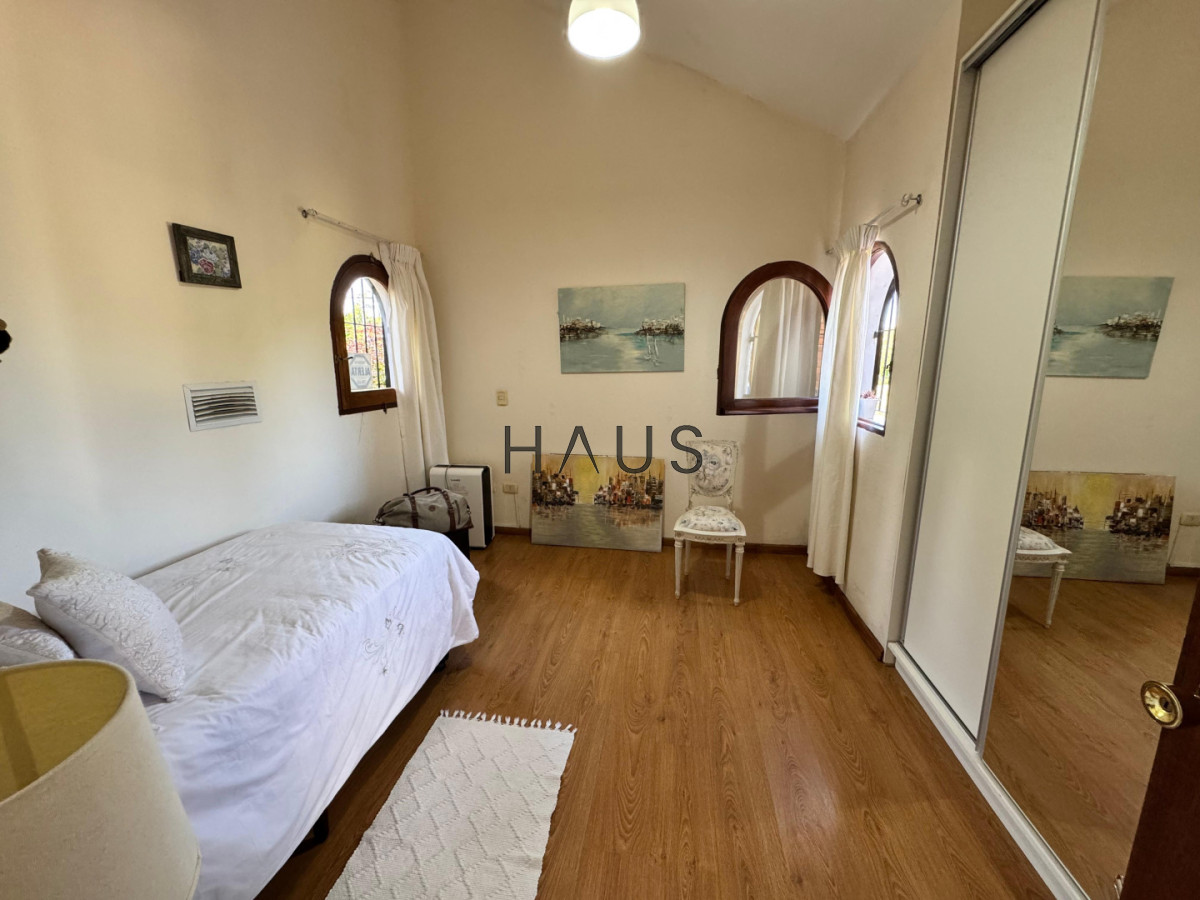 Casa ID.564 - Barrio Jardines de Cordoba