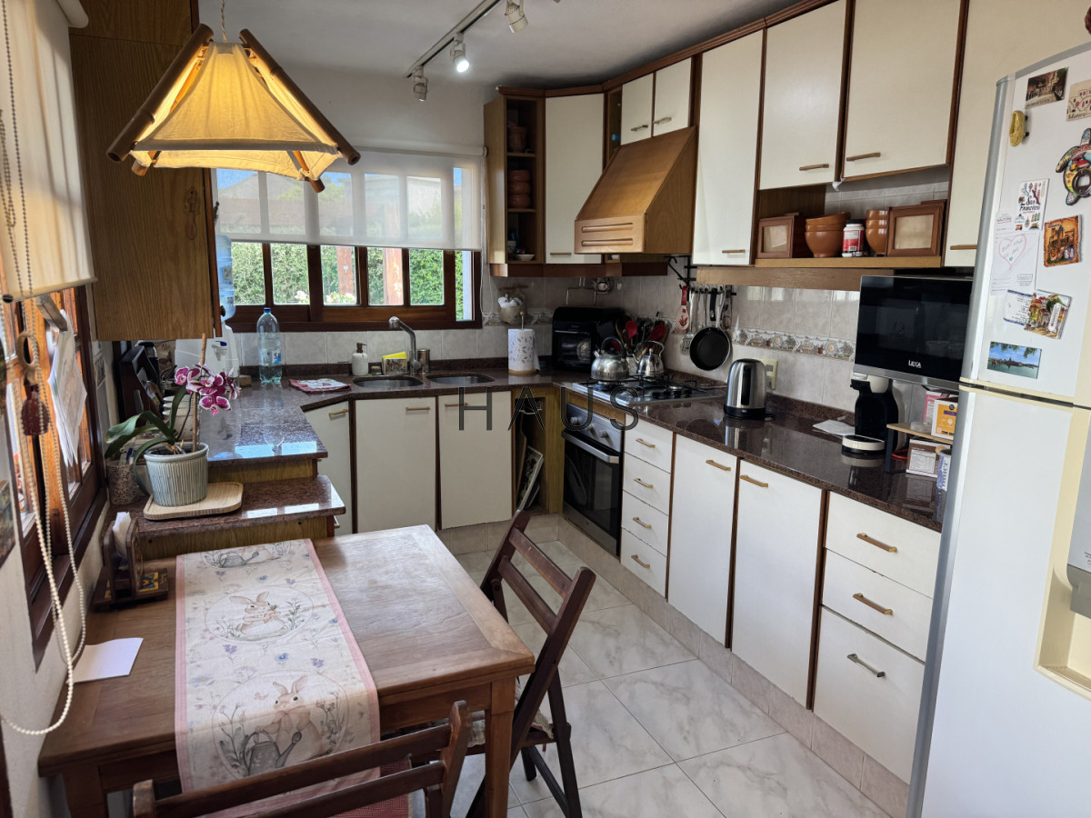 Casa ID.565 - Jardines de Cordoba.  casa de 3 dorm. Venta