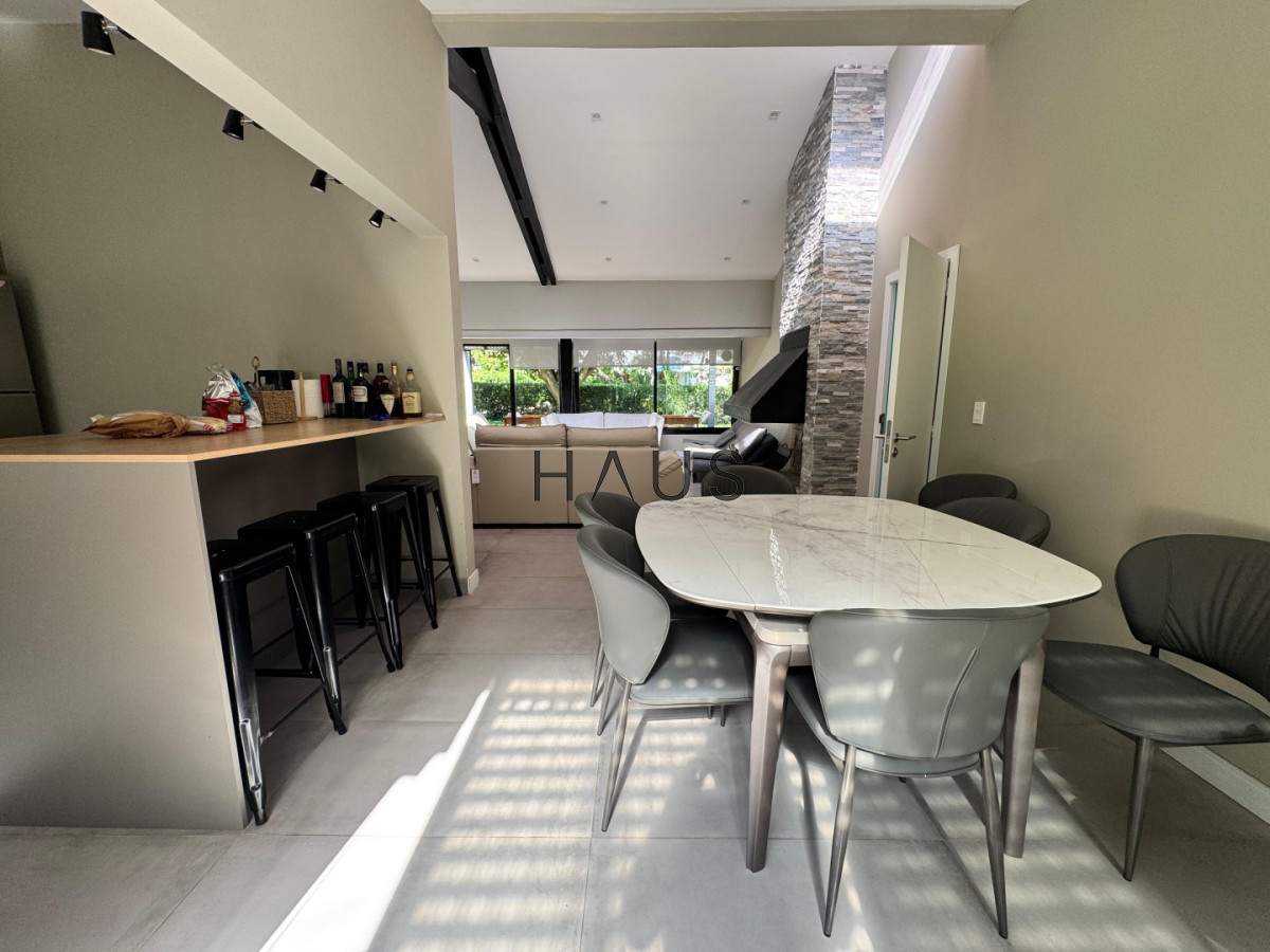 Casa ID.588 - Casa zona residencial Punta del Este 