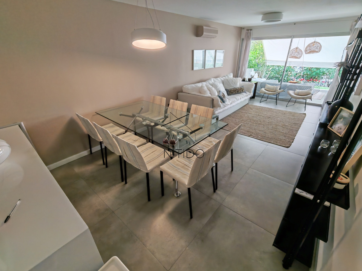 Apartamento ID.547 - Departamento de 3 dorm. playa mansa con Barbacoa propia.