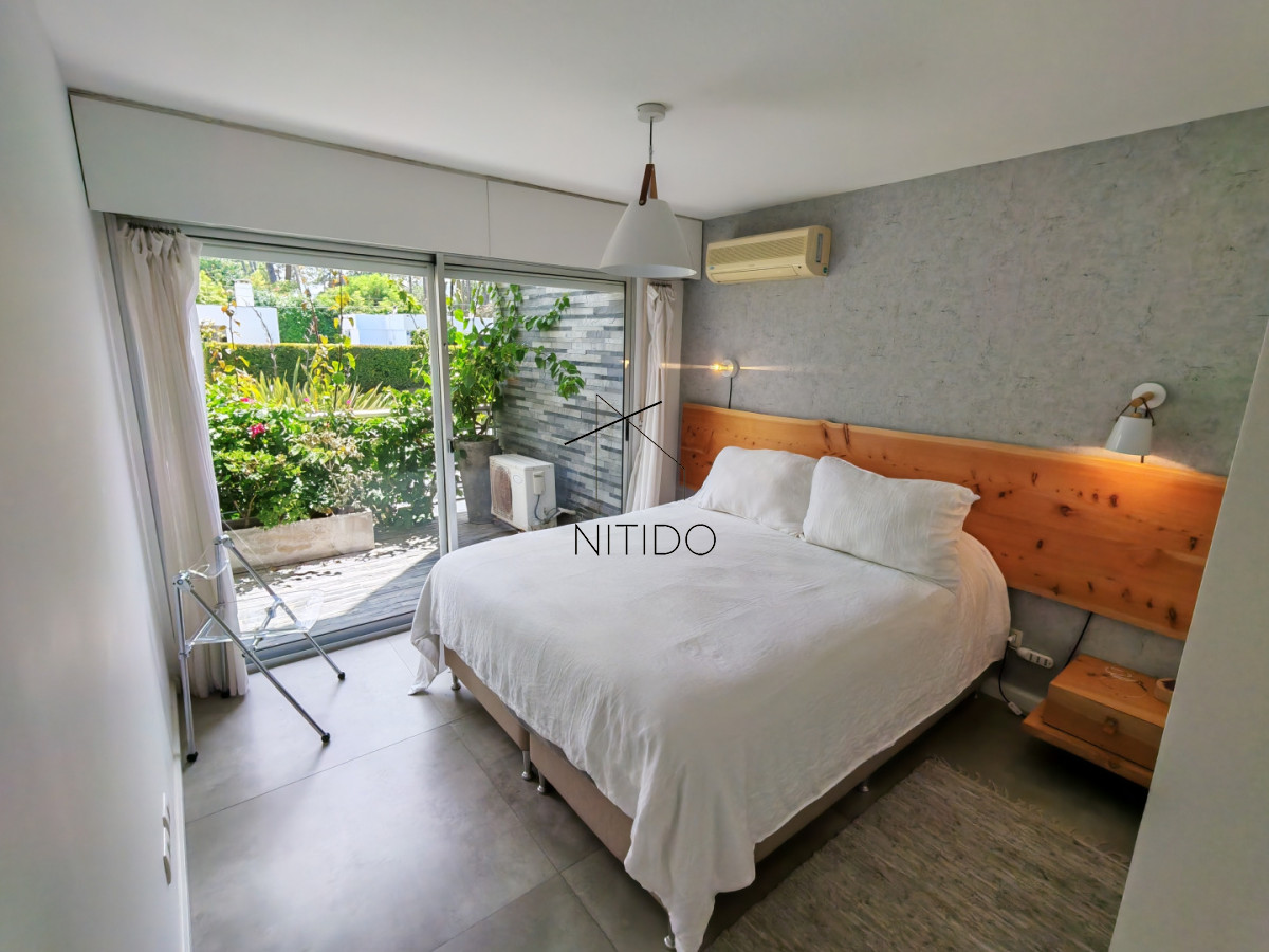 Apartamento ID.547 - Departamento de 3 dorm. playa mansa con Barbacoa propia.