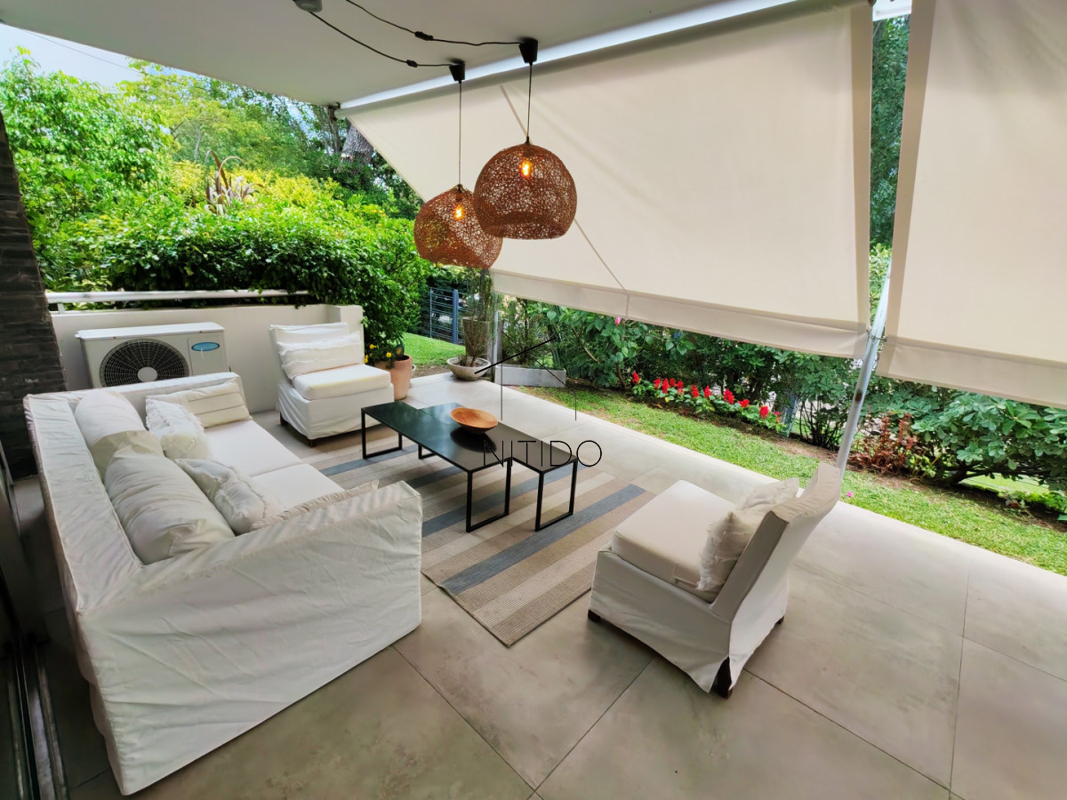 Apartamento ID.547 - Departamento de 3 dorm. playa mansa con Barbacoa propia.