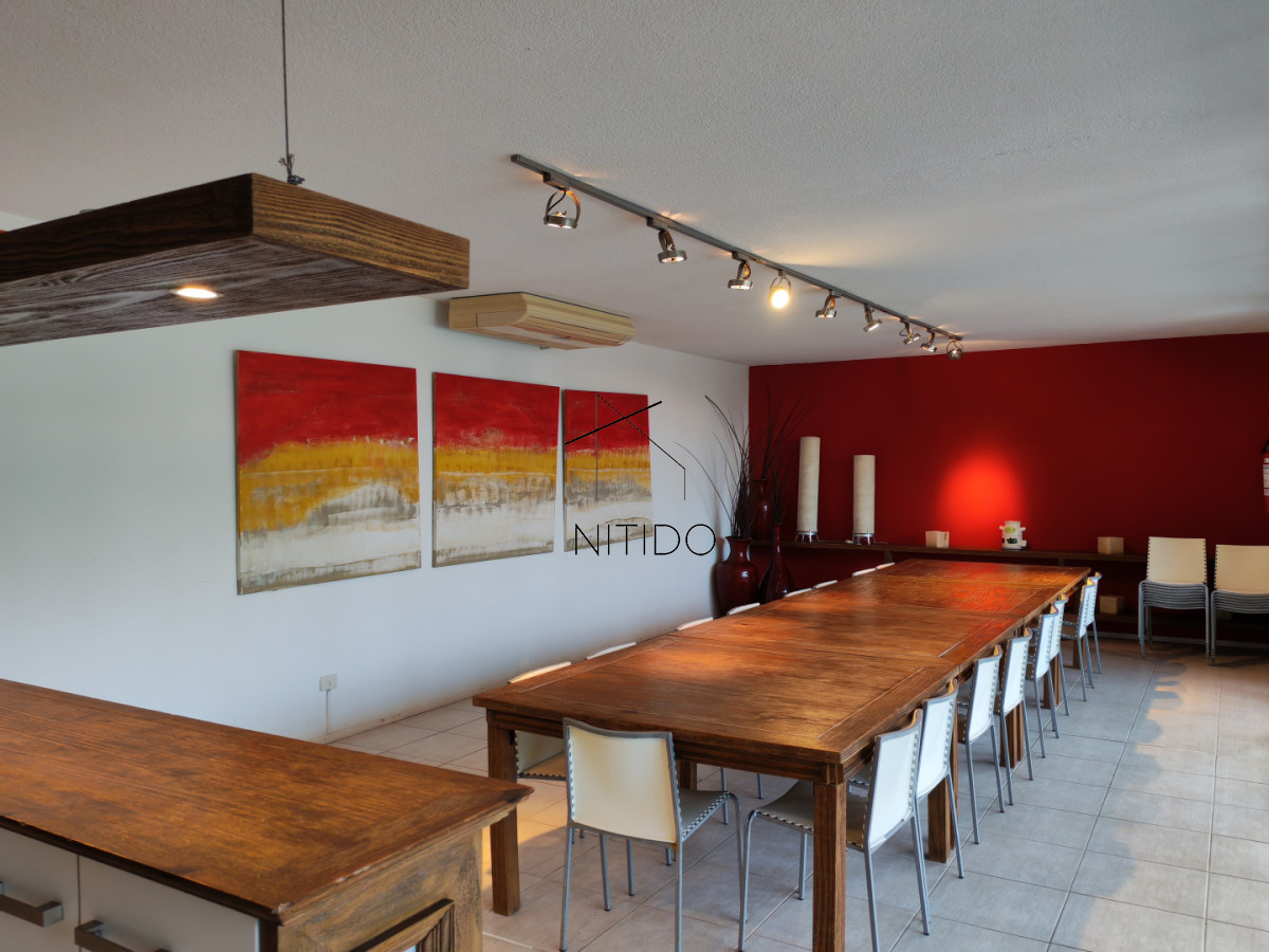 Apartamento ID.547 - Departamento de 3 dorm. playa mansa con Barbacoa propia.